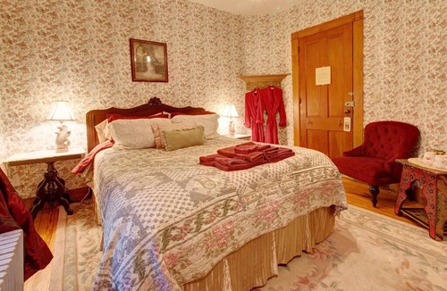 Margaretville Bed & Breakfast | Catskill Victorian Inn with spectacular mountain views, fireplace, and hot tub