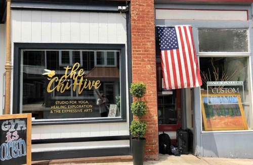 Narrowsburg House | Catskills Delaware River Modern Colonial Getaway