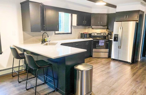 Jeffersonville House | Catskills Escape: Rustic Elegance in a Private Mountain Haven