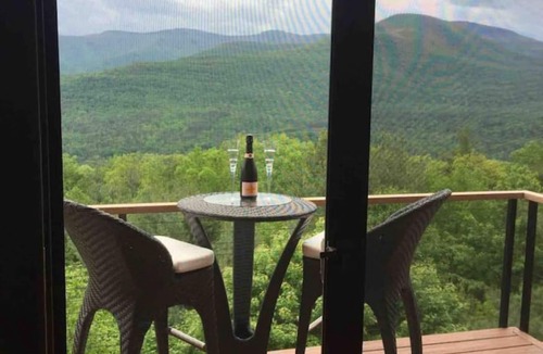 Boiceville House | Catskills home overlooking the High Peaks