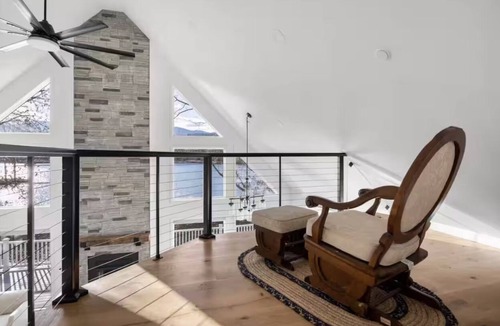 East Durham House | Catskills Lakehouse, Windham Ski, Hot tub, Firepit