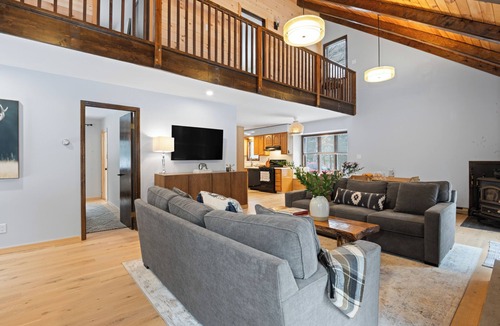 Prattsville House | Catskills Mountain Home Near Windham w/Fireplace & Open Living | Deer Run Lodge