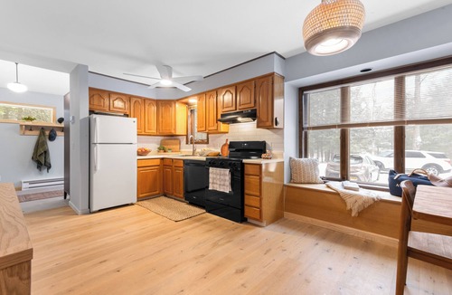 Prattsville House | Catskills Mountain Home Near Windham w/Fireplace & Open Living | Deer Run Lodge