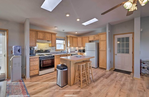 Cornwallville House | Catskills Mtn Retreat w/Panoramic View & Fire Pit