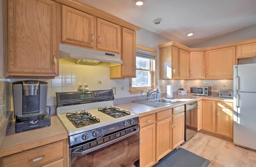 Cornwallville House | Catskills Mtn Retreat w/Panoramic View & Fire Pit