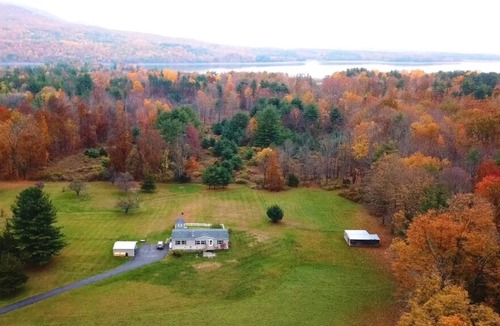 West Shokan House | Catskills Panoramic Mountain View House