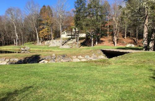 Liberty Villa | Catskills Pond Getaway