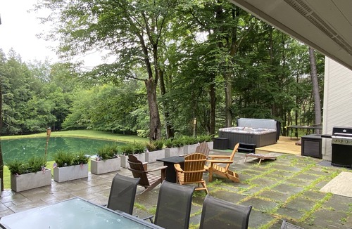 Liberty Villa | Catskills Pond Getaway