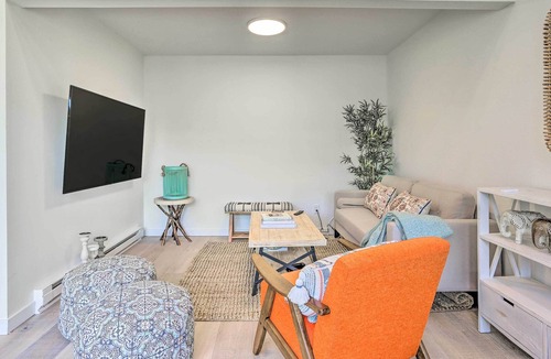 Narrowsburg Cabin | Catskills Sanctuary w/ Lake Access + Hot Tub