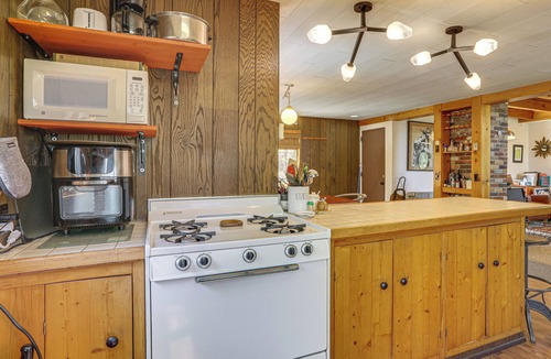 Oliverea Cabin | Catskills Serenity! Cozy Vintage Cabin on 10 Acres