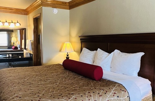 Stroud Hotel | Cattle Country Lodge