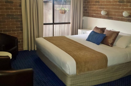 Richmond Hill Hotel | Cattleman's Rest Motor Inn