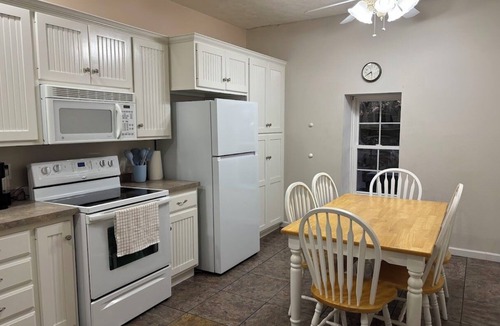 Hebron Apartment | Cattlemen’s Quarters 3 Bed 2 Bath Apartment