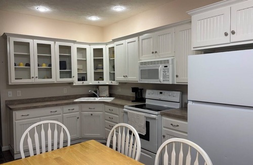 Hebron Apartment | Cattlemen’s Quarters 3 Bed 2 Bath Apartment