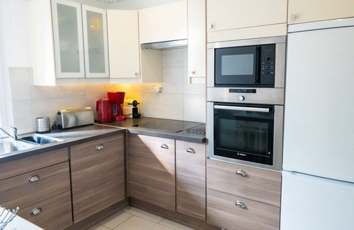 Cauterets Ski Chalet | Cauterets unusual cottage heated pool, WIFI