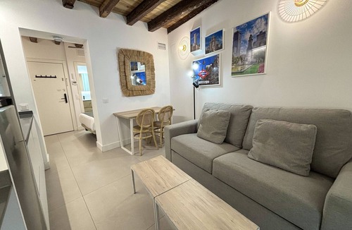 Barrio de La Latina Apartment | CavaBajaSuites 102 PLAZA DE ESPAÑA