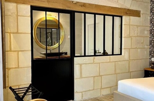 Restigne Hotel | Cave Auger La Maison d'Hotes