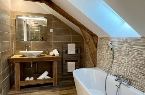 Restigne Hotel | Cave Auger La Maison d'Hotes