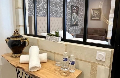 Restigne Hotel | Cave Auger La Maison d'Hotes