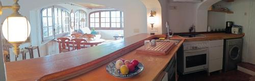 Santa Susanna Apartment | cave house with sea views