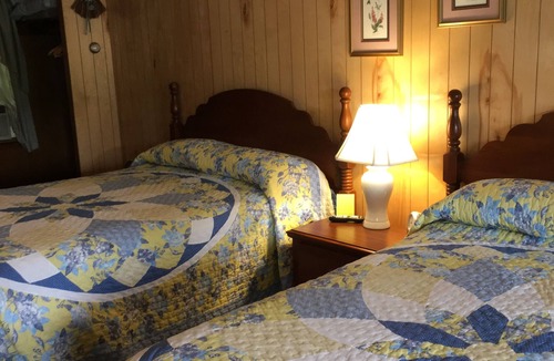 Windham Hotel | Cave Mountain Motel