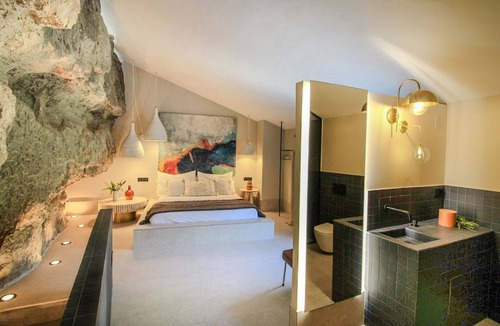 Jorquera Hotel | Cave Suite COVA (Cave Hotel Lomas de Ruvira)