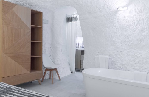Valtierra Cottage | Cave Suite for 2 people in Bardenas Reales