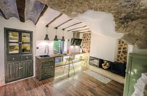 Jorquera Hotel | Cave Villa GROTTA (Cave Hotel Lomas de Ruvira)