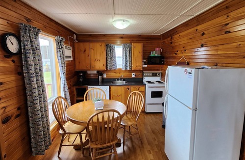 Green Gables Cottage | Cavendish Bosom Buddies Cottage Resort