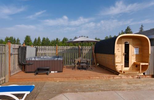 Cavendish Resort | Cavendish Lodge & Cottages