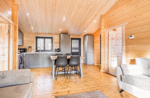 Driffield Ski Chalet | Caythorpe Lodge (Pet)