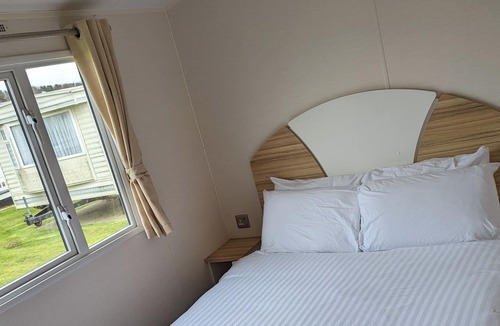 Cayton Bay Cabin | Cayton Caravan holidays