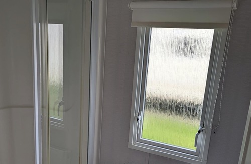 Cayton Bay Cabin | Cayton Caravan holidays