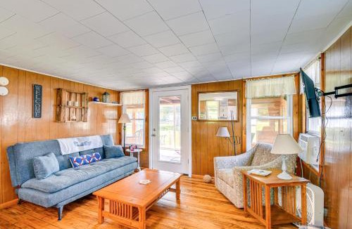 Cayuga House | Cayuga Lake Cottage: Private Dock & Deck!