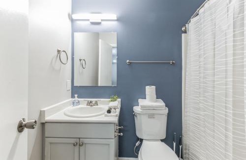Westover Apartment | CB 3516-206 Modern Fayetteville Charm