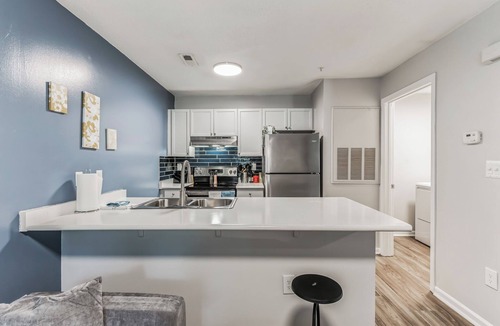 Westover Apartment | CB 965-201 Modern Fayetteville Charm