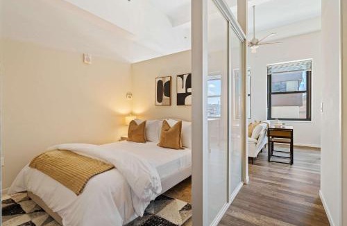 Downtown Cincinnati Apartment | CBD Apartment Pool 24-7 Gym Parking