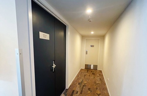 Te Aro Apartment | CBD Gem | Cooling Summer & City View