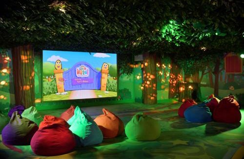 Farley Hotel | CBeebies Land Hotel