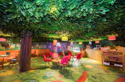 Farley Hotel | CBeebies Land Hotel