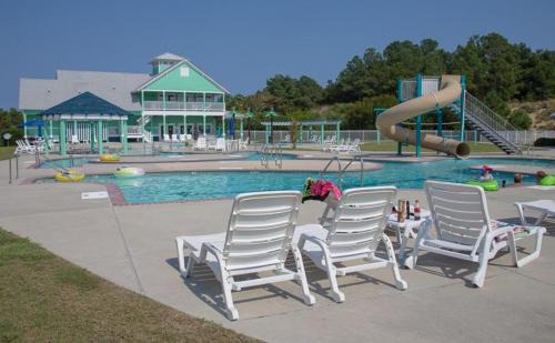 Bermuda Bay House | CC302E - Emerald Shores