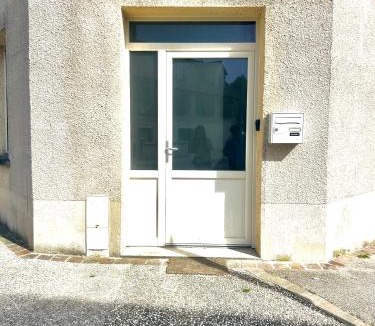 Moussy-le-Vieux Apartment | CDG STOPOVER Appartement, 10 min Charles de Gaulle,Parc Asterix,Paris