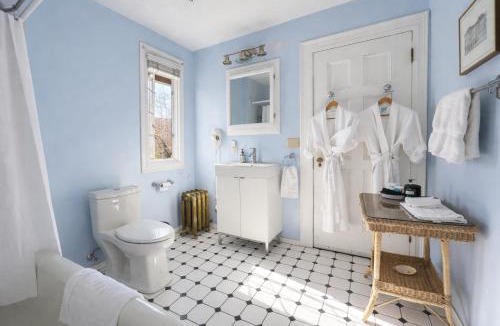 Broadway Bed & Breakfast | Cecil Bacon Manor