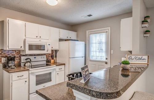 Memphis House | Cedar Ave Escape