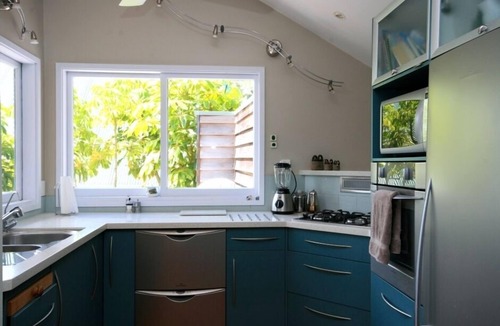 Russell House | Cedar Bay - Central Russell