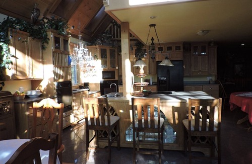 Weldford Cabin | Cedar Brook Landing River Lodge - Browns Yard