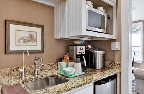 Comfort Apartment | Cedar Cabin at Riven Rock Ranch in Comfort
