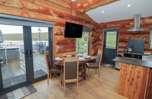 Upper Sapey Cottage | Cedar Cabin