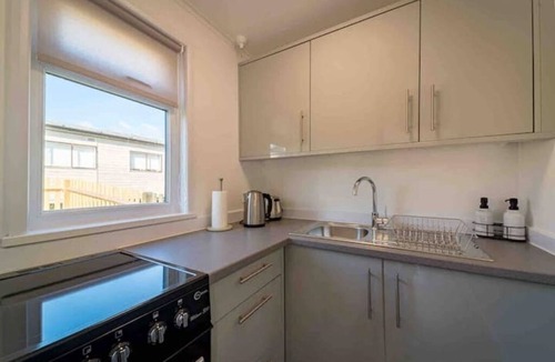 Cranbrook Cabin | Cedar Cabin Overlooking Bedgebury Forestnn