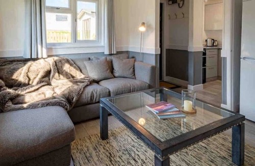 Cranbrook Cabin | Cedar Cabin Overlooking Bedgebury Forestnn